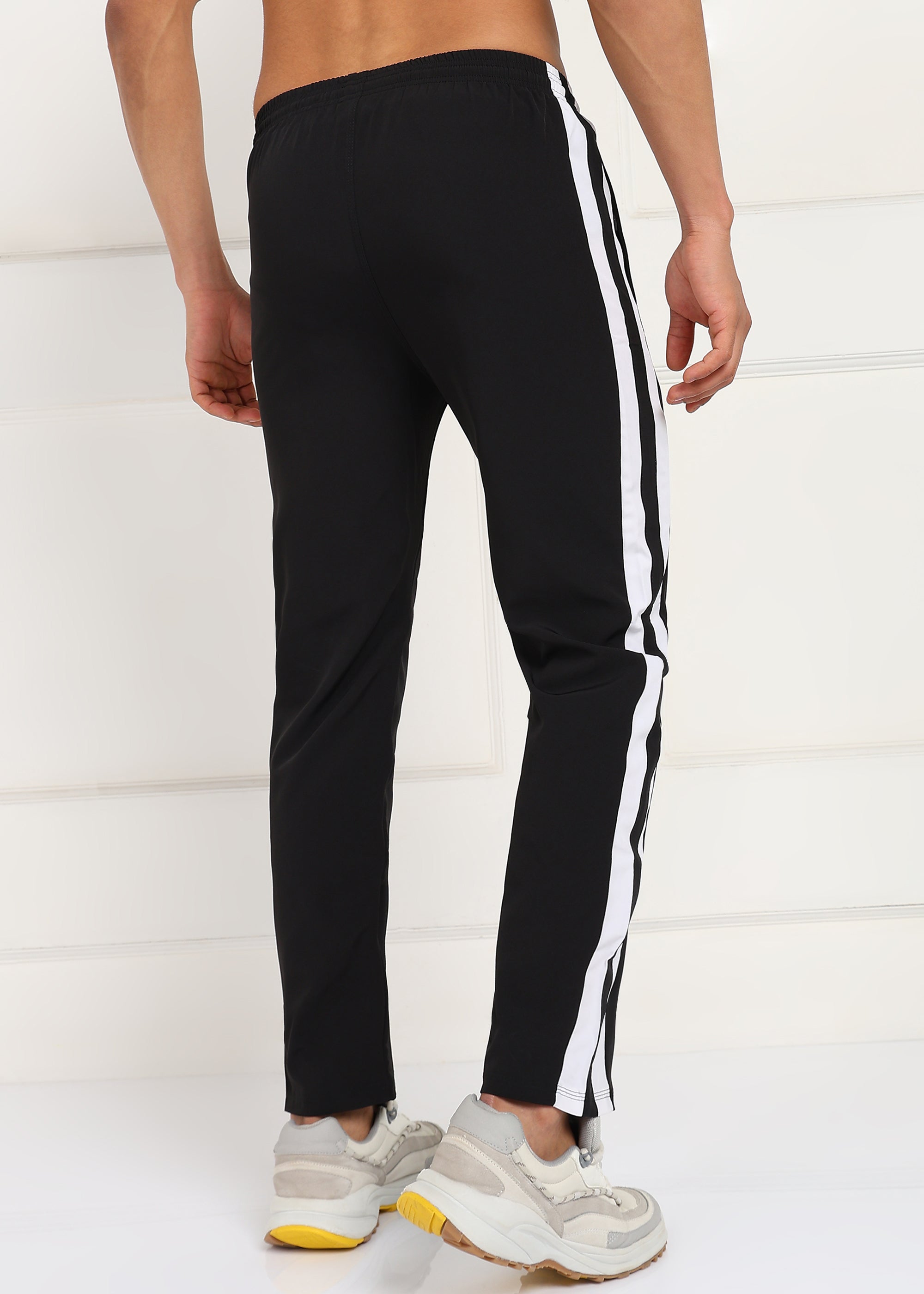 BLACK AND WHITE STRIPE SIDE PATTI TRACK PANT FOR MEN (TRACK359_BLACK)